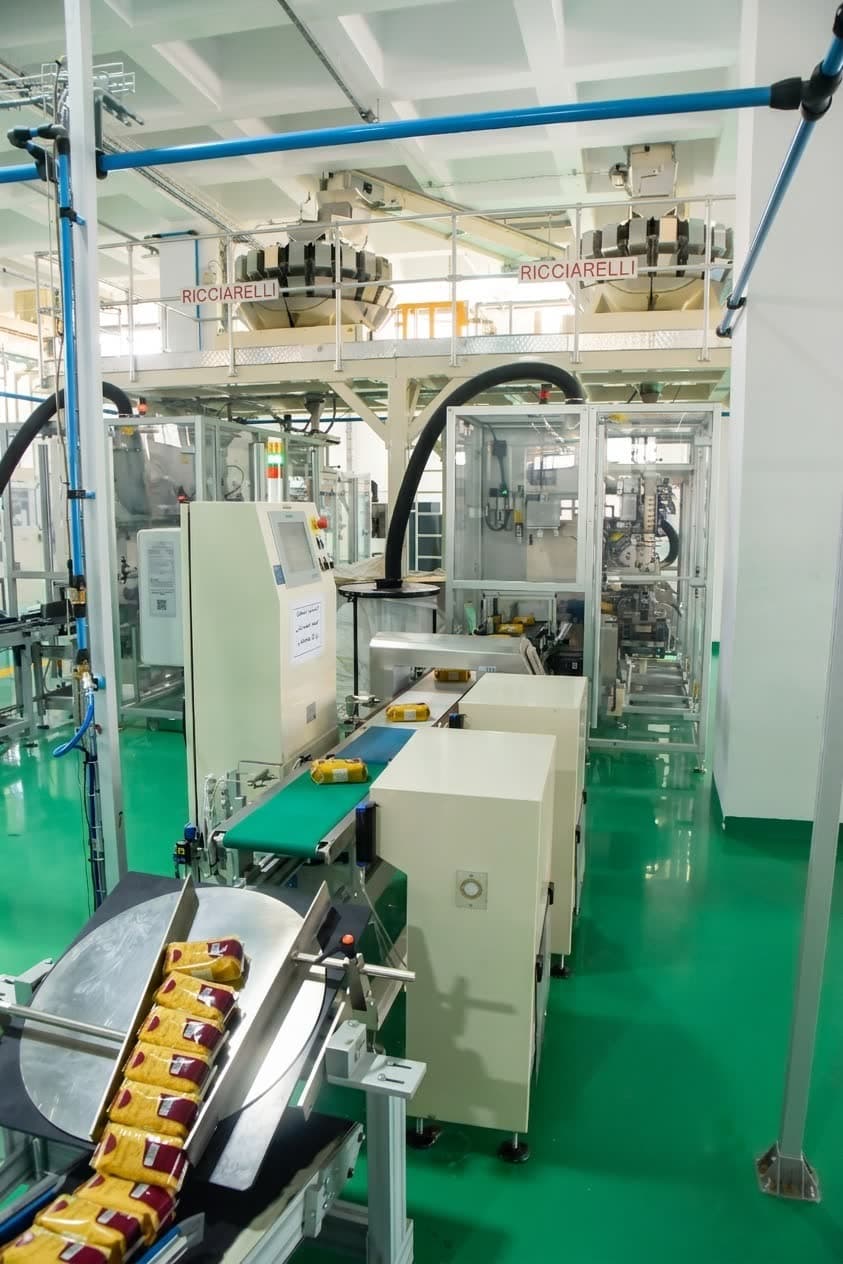 « La technologie au service de la tradition. Une précision maximale pour une qualité irréprochable. ⚙️✨ »
« التكنولوجيا في خدمة الأصالة. دقة متناهية من أجل جودة لا تشوبها شائبة. ⚙️✨ »